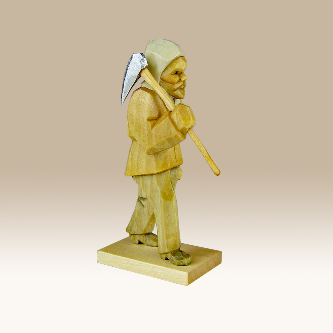 Geschnitzter Bergmann, mit Hacke
