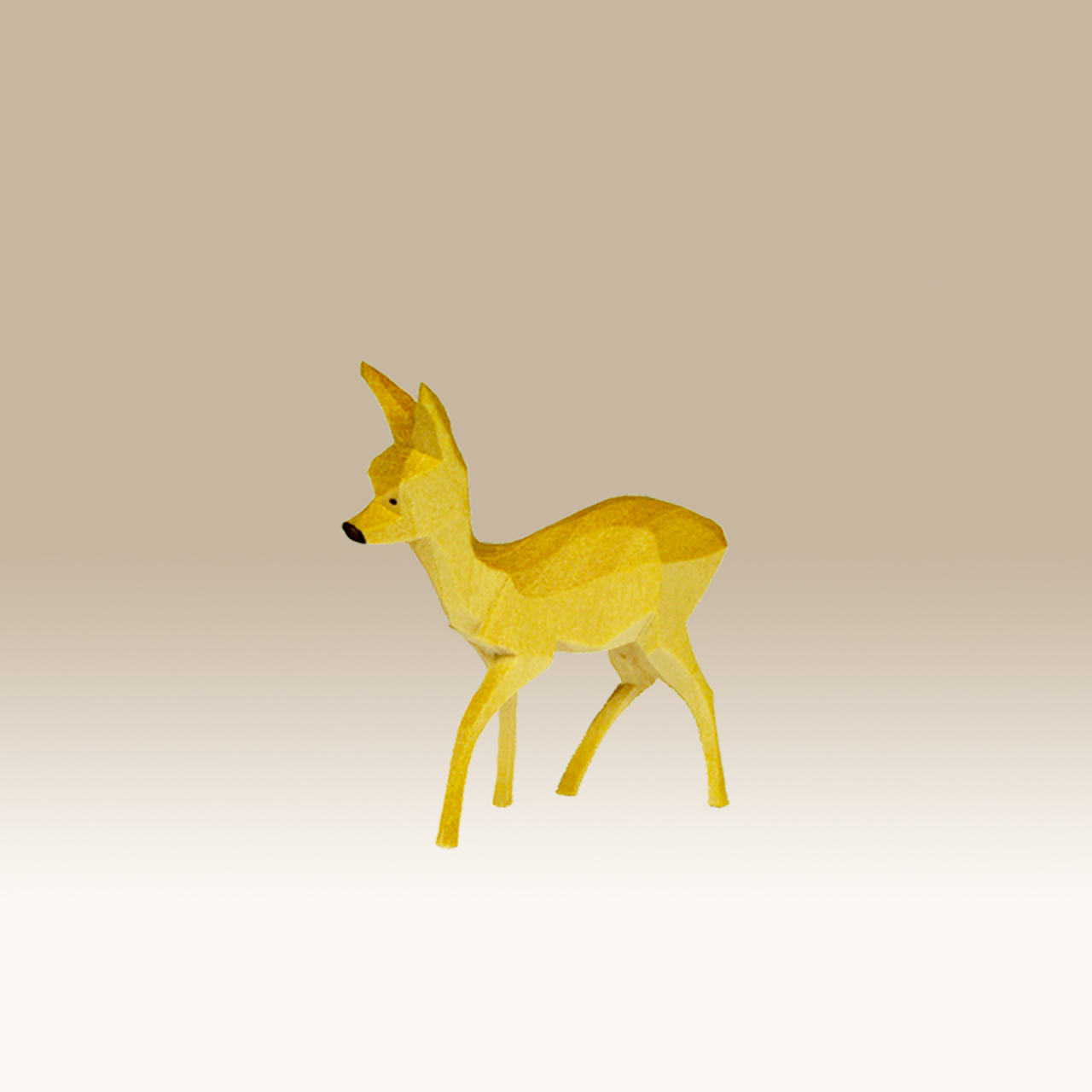 Geschnitztes Reh, ziehend