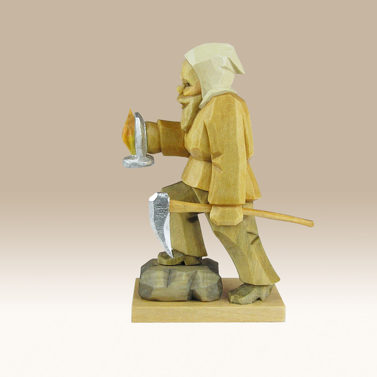 Geschnitzter Bergmann mit Licht